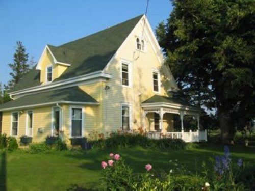 The Montgomery House By The Sea